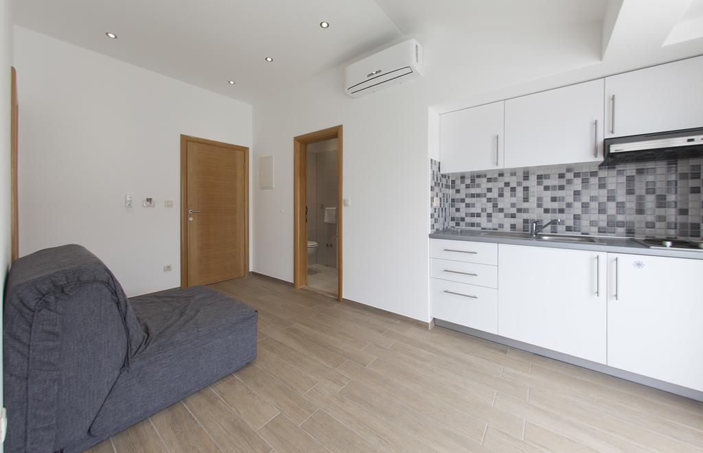 Apartments Villa Klara Baška Voda Eksteriør bilde